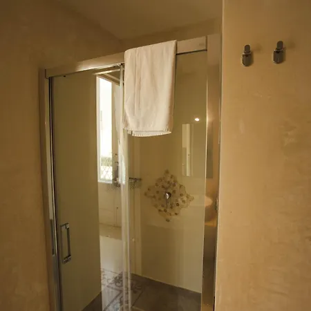 4 Balconi Rooms-boutique *