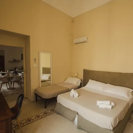 4 Balconi Rooms-boutique Bed & Breakfast Lecce