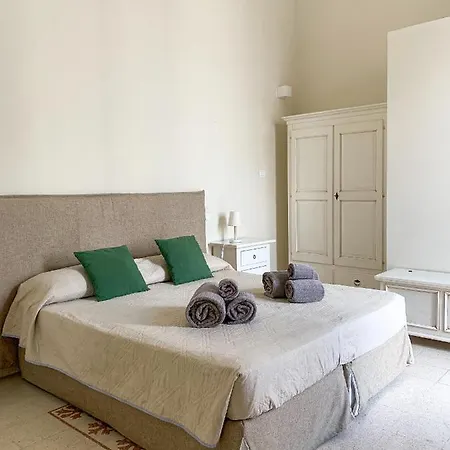 4 Balconi Rooms-boutique Bed & Breakfast Lecce