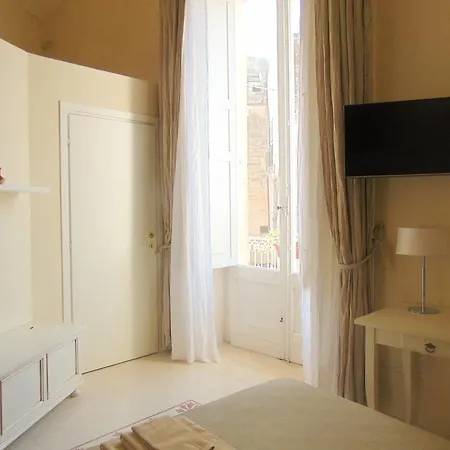 4 Balconi Rooms-boutique Bed & Breakfast *